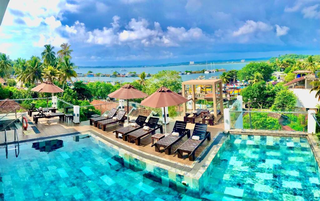 A Seaside Reset in Laguna Beach